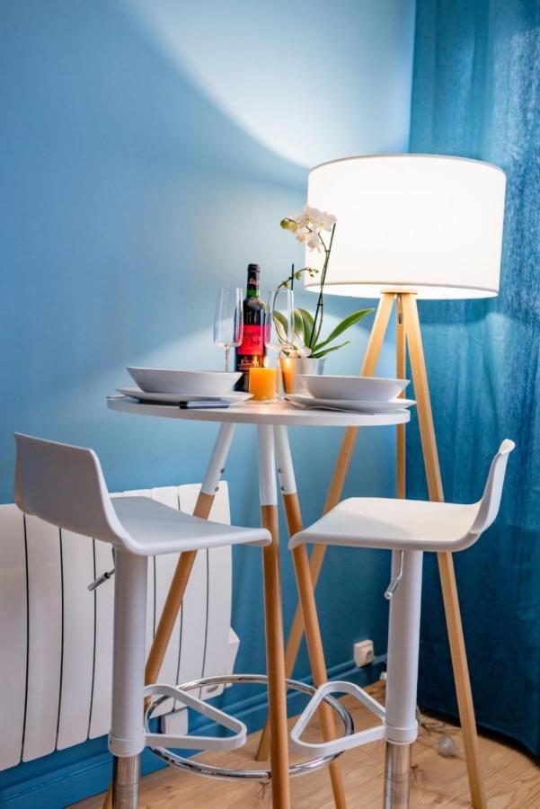 Color & Cosy Dardilly Apartment Exterior foto